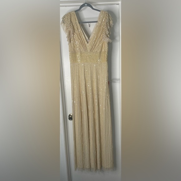 Mac Duggal Sequin Flutter Cap Sleeve Gown Size 10 - Picture 14 of 15